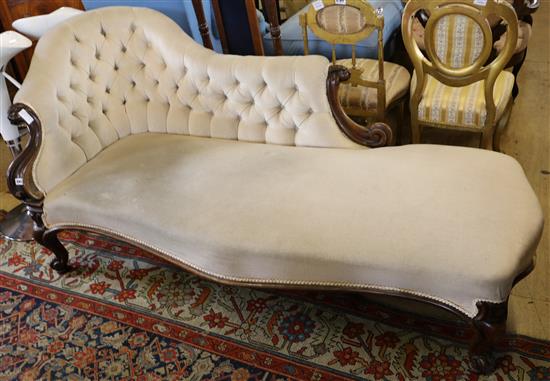 Victorian mahogany chaise longue